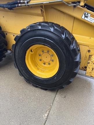 Image of John Deere 328 equipment image 2