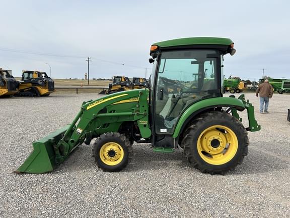 Image of John Deere 3320 equipment image 1