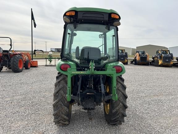 Image of John Deere 3320 equipment image 3