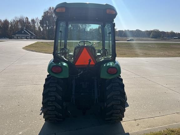 Image of John Deere 3520 equipment image 2