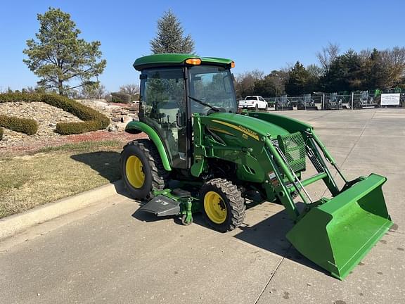 Image of John Deere 3520 equipment image 4