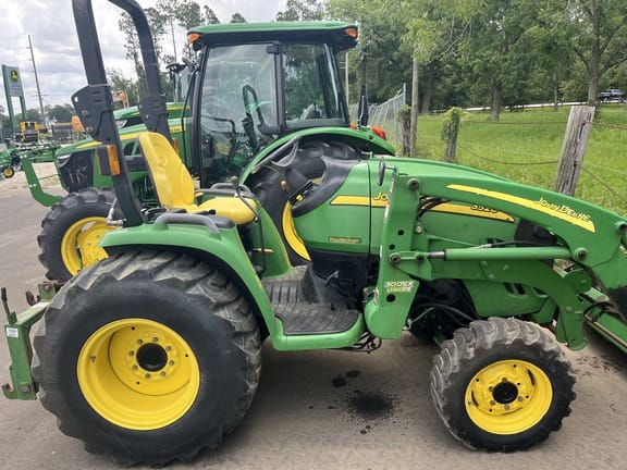 Main image John Deere 3520
