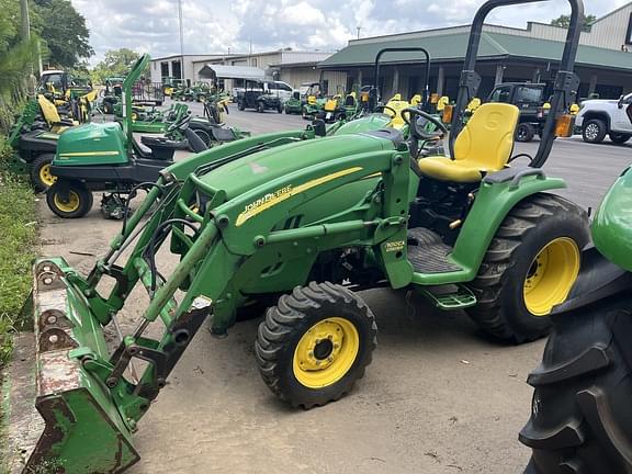 Image of John Deere 3520 equipment image 3