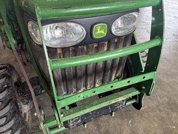 Image of John Deere 3520 equipment image 4