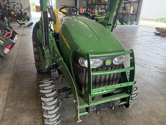 Image of John Deere 3520 equipment image 2