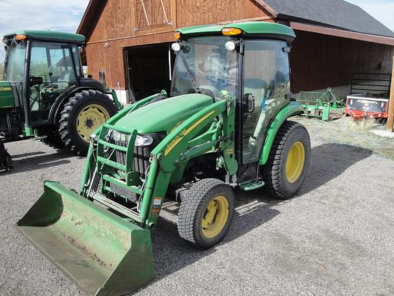 Image of John Deere 3520 equipment image 1