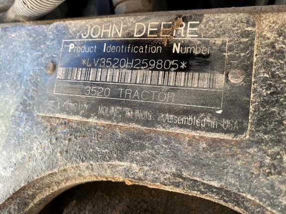 Image of John Deere 3520 equipment image 3