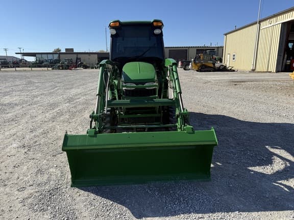 Image of John Deere 3520 equipment image 3
