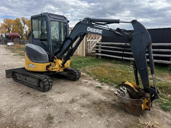 Image of John Deere 35D equipment image 1