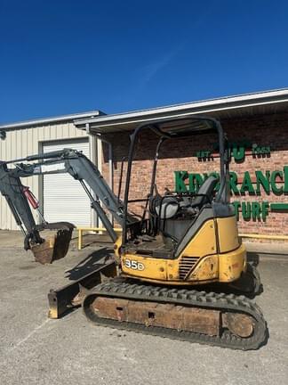 Image of John Deere 35D equipment image 2