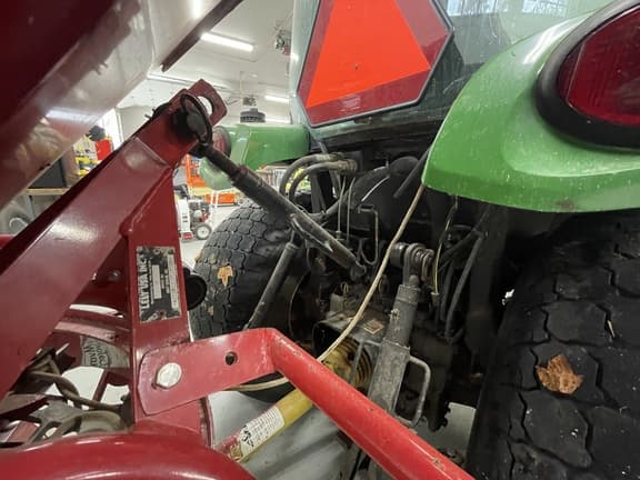 Image of John Deere 3720 equipment image 4