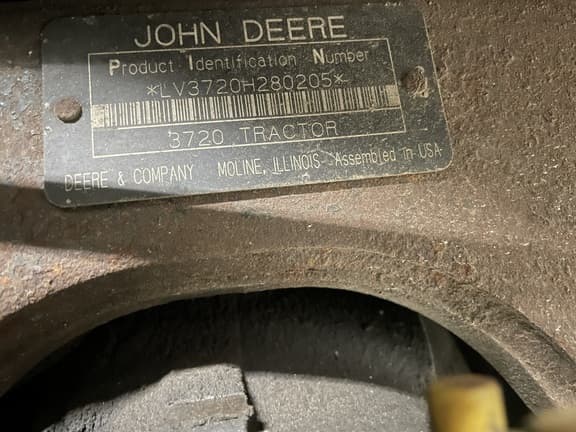 Image of John Deere 3720 equipment image 2