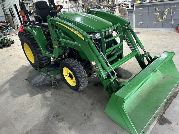 Image of John Deere 3720 equipment image 1