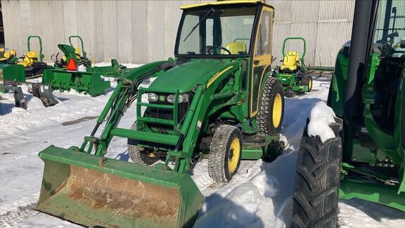 Image of John Deere 3720 equipment image 2