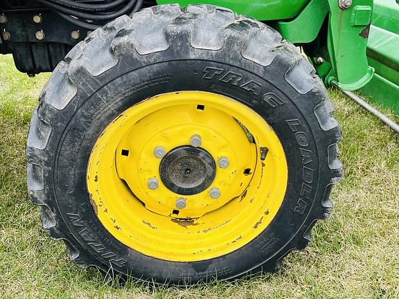 Image of John Deere 3720 equipment image 4