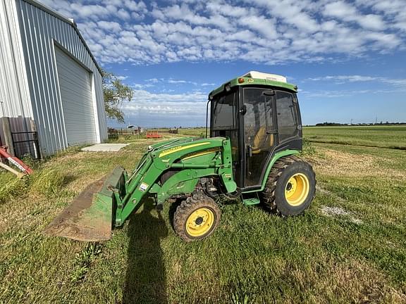 Image of John Deere 3720 Primary image