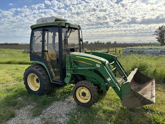 Image of John Deere 3720 equipment image 2