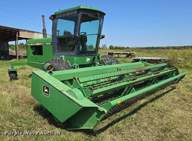 Image of John Deere 3830 equipment image 2