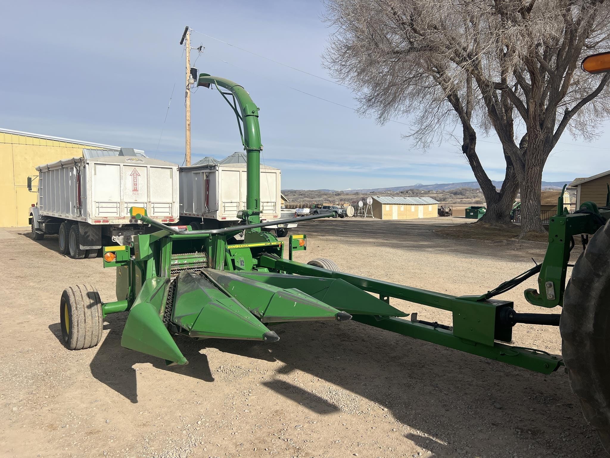 2006 John Deere 3975 Equipment Image0