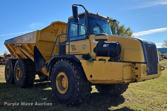 Image of John Deere 400D equipment image 2