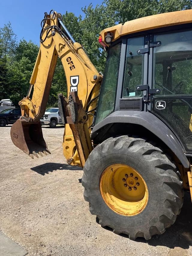 Image of John Deere 410G equipment image 4
