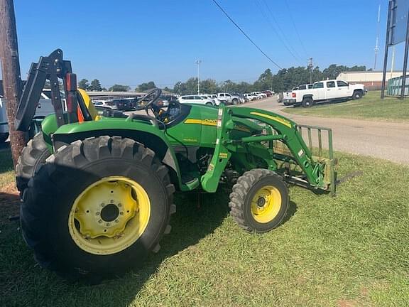 Image of John Deere 4120 equipment image 2