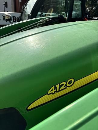 Image of John Deere 4120 equipment image 3