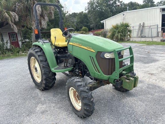2006 John Deere 4320 Equipment Image0