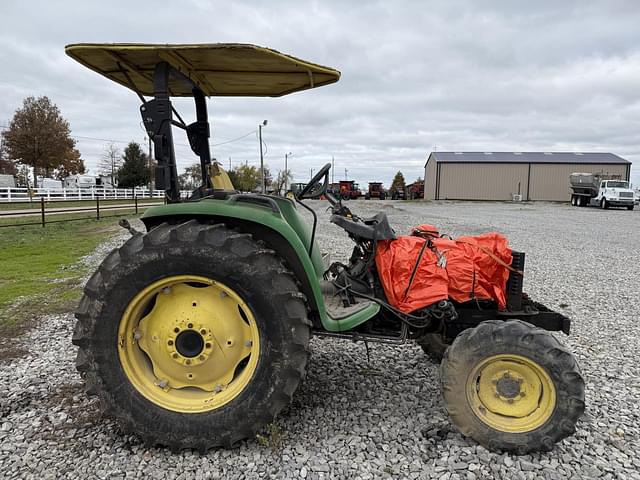 Image of John Deere 4320 equipment image 3