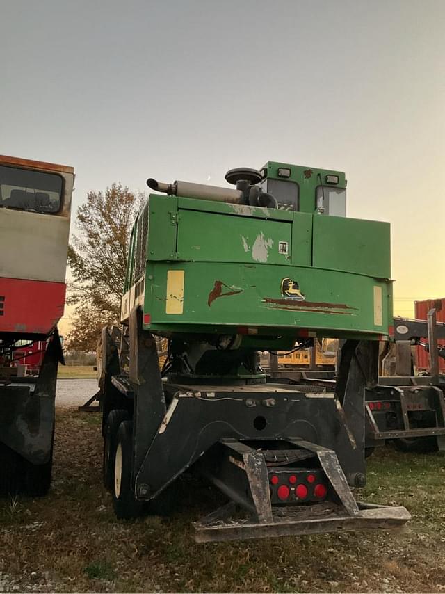 Image of John Deere 437C equipment image 4