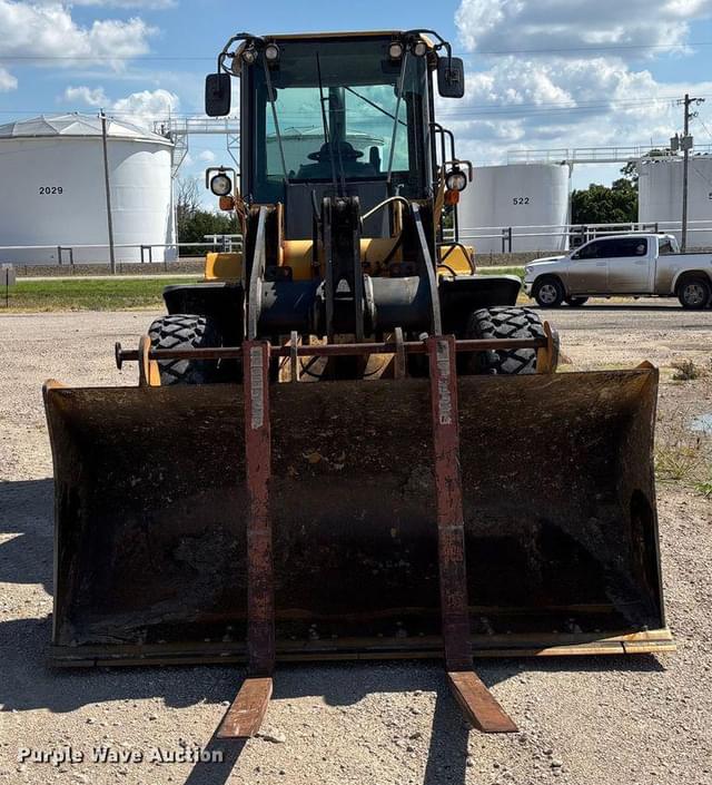 Image of John Deere 444J equipment image 1