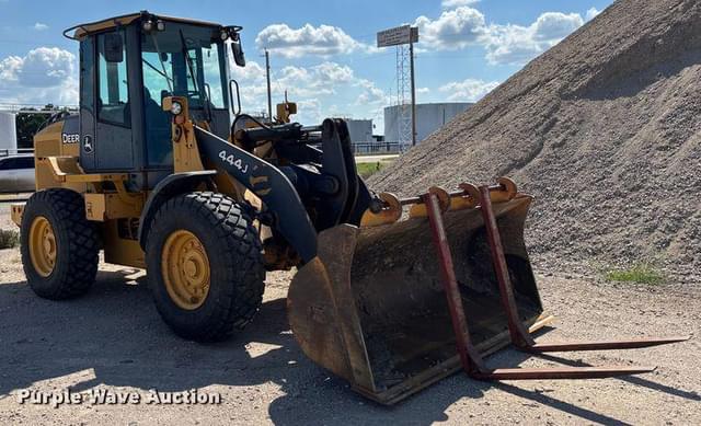 Image of John Deere 444J equipment image 2
