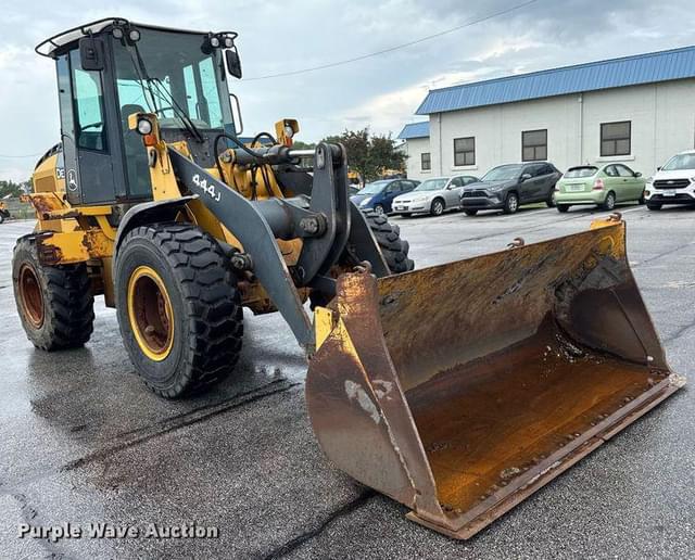 Image of John Deere 444J equipment image 2
