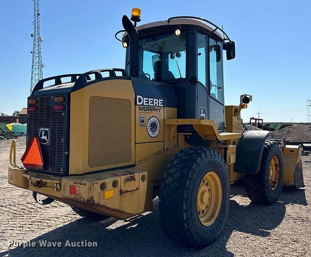 Image of John Deere 444J equipment image 4