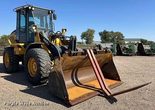 Image of John Deere 444J equipment image 2