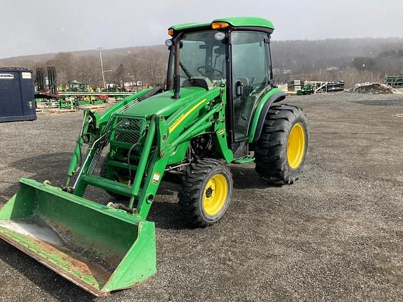 Image of John Deere 4520 Primary image