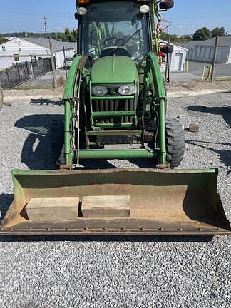 Image of John Deere 4520 equipment image 2