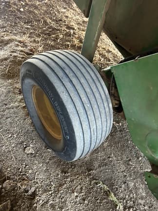 Image of John Deere 467 MegaWide equipment image 1