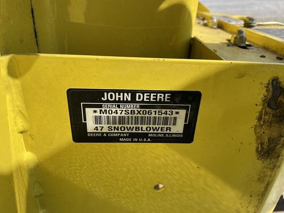 Image of John Deere 47" Snow Blower equipment image 4