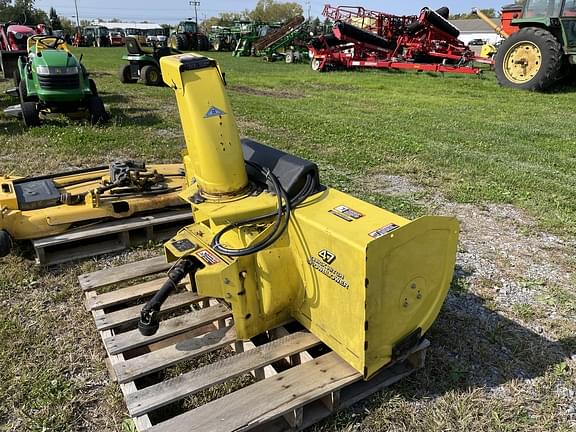 Image of John Deere 47" Snow Blower equipment image 2