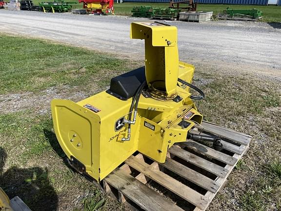 Image of John Deere 47" Snow Blower equipment image 3