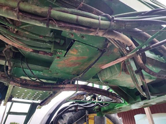 Image of John Deere 4720 equipment image 4