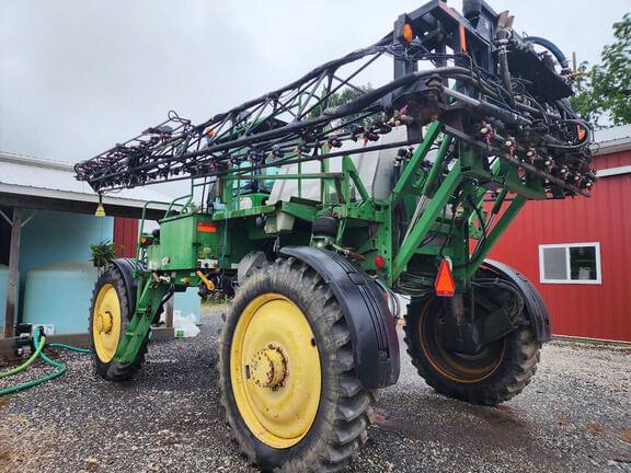 Image of John Deere 4720 equipment image 2