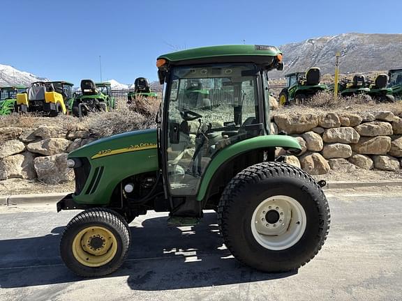 Image of John Deere 4720 equipment image 2