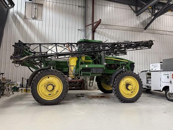 Image of John Deere 4720 equipment image 2