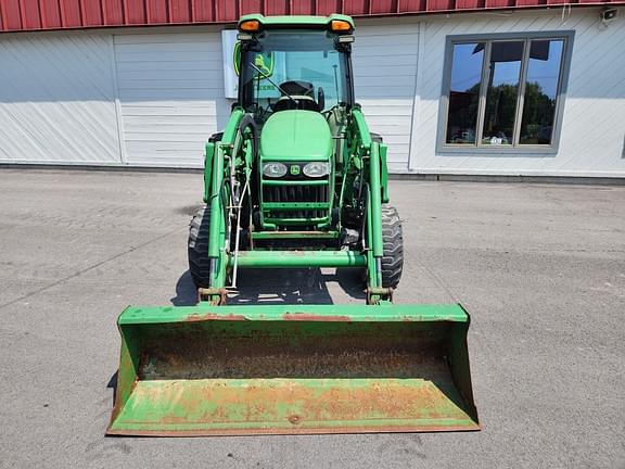 Image of John Deere 4720 equipment image 1