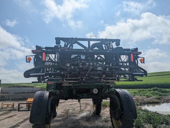 Image of John Deere 4720 equipment image 4