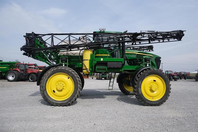 Image of John Deere 4720 equipment image 1