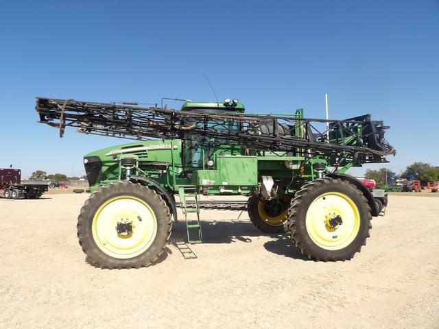 Image of John Deere 4720 equipment image 1