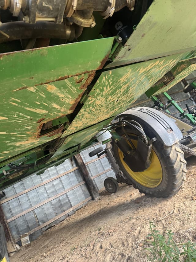 Image of John Deere 4720 equipment image 4